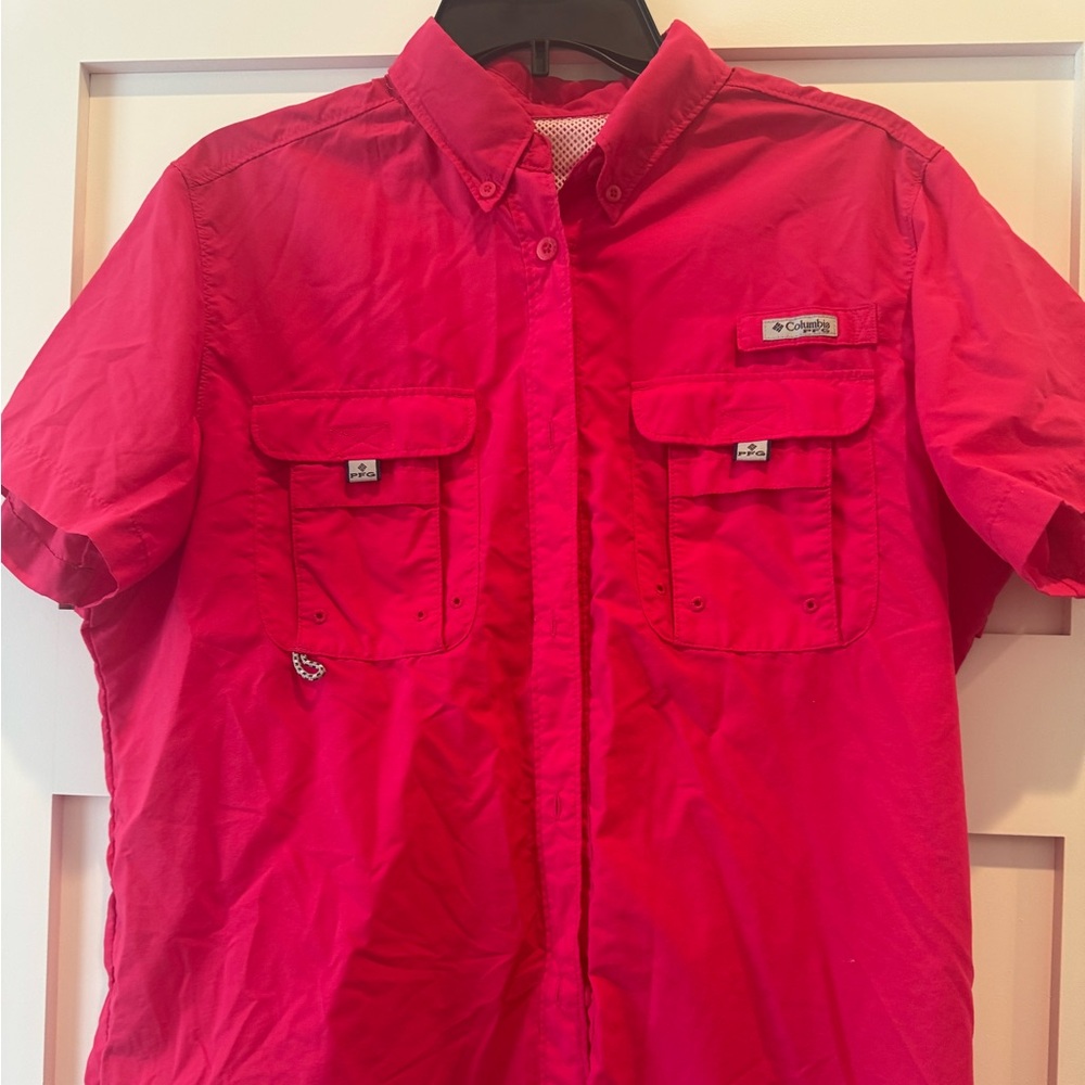 Columbia women’s hot pink shirt. Excellent condition. Great for outdoors